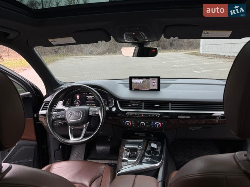 Позашляховик / Кросовер Audi Q7 2016 в Києві