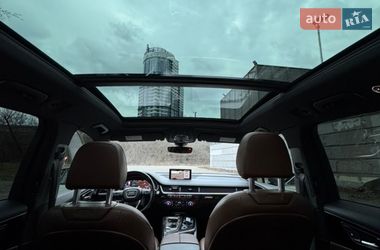 Позашляховик / Кросовер Audi Q7 2016 в Києві