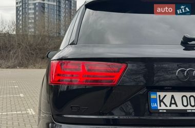 Внедорожник / Кроссовер Audi Q7 2016 в Киеве