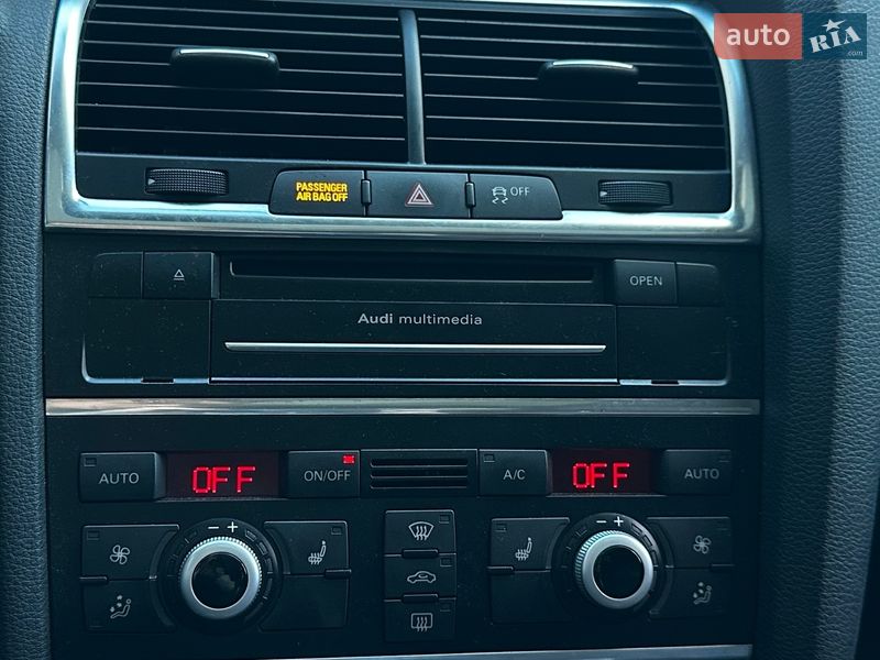 Позашляховик / Кросовер Audi Q7 2015 в Миколаєві