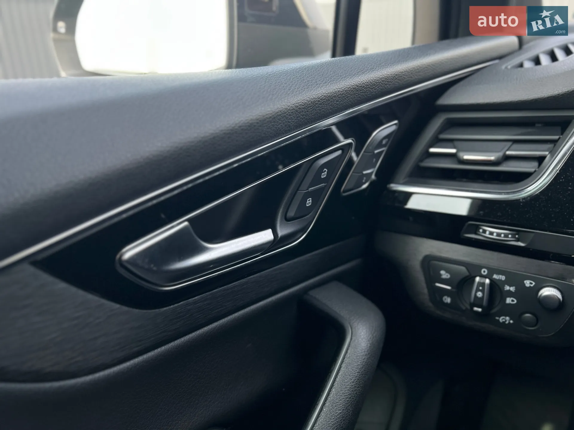 2017 Audi Q7 - мініатюра 63