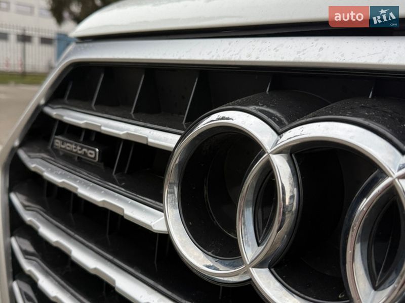 Внедорожник / Кроссовер Audi Q7 2016 в Луцке