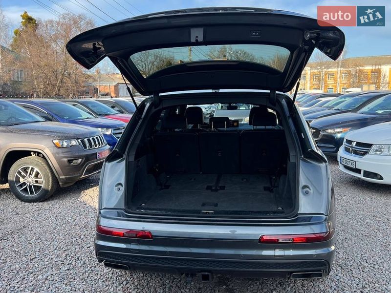 Внедорожник / Кроссовер Audi Q7 2019 в Полтаве