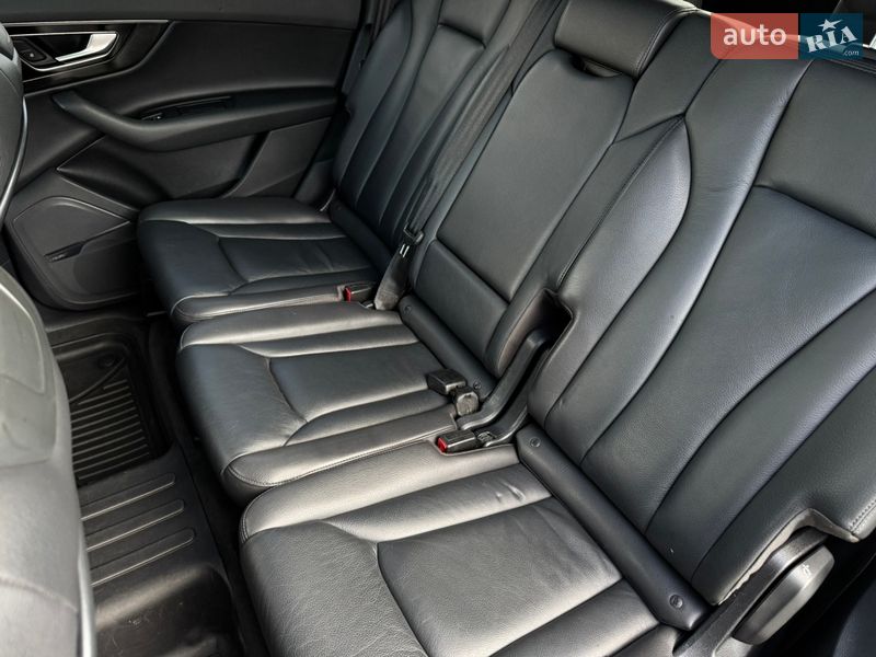Позашляховик / Кросовер Audi Q7 2018 в Києві фото 38 Позашляховик / Кросовер Audi Q7 2018 в Києві