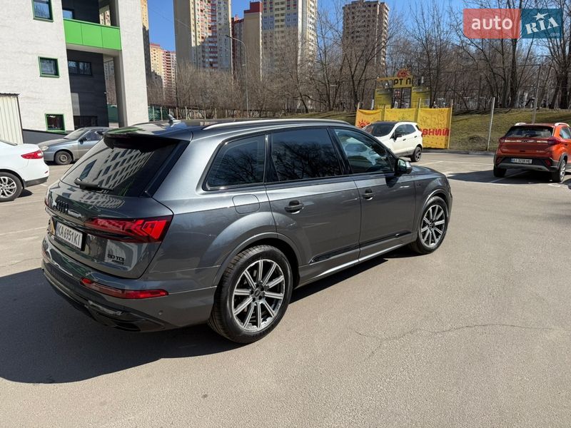 Внедорожник / Кроссовер Audi Q7 2023 в Киеве