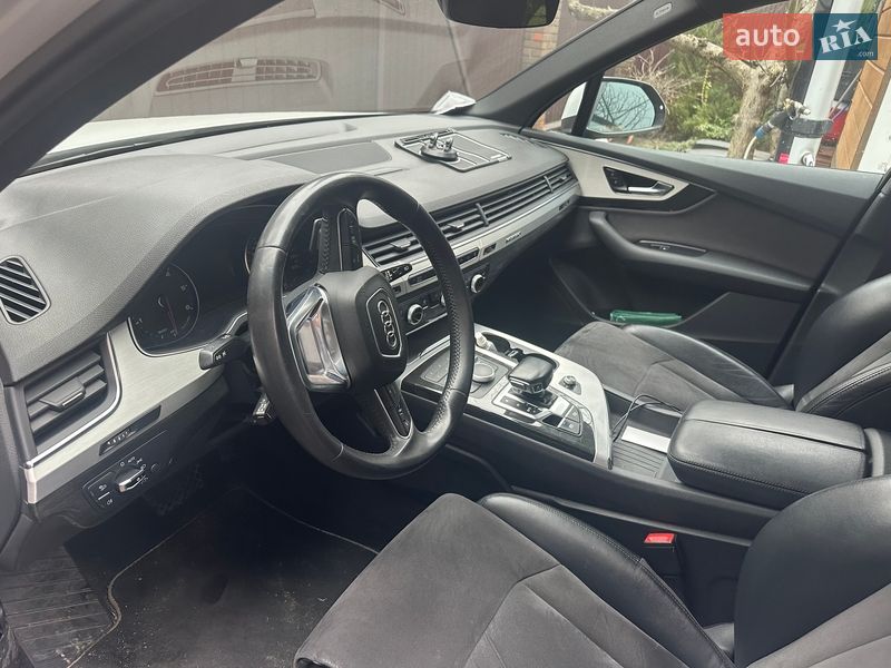 Внедорожник / Кроссовер Audi Q7 2015 в Киеве фото 5 Внедорожник / Кроссовер Audi Q7 2015 в Киеве