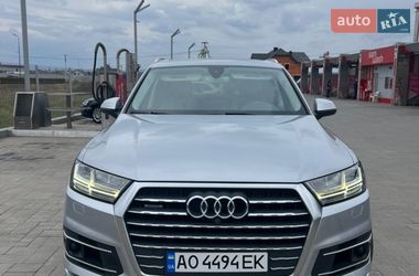 Внедорожник / Кроссовер Audi Q7 2016 в Хусте