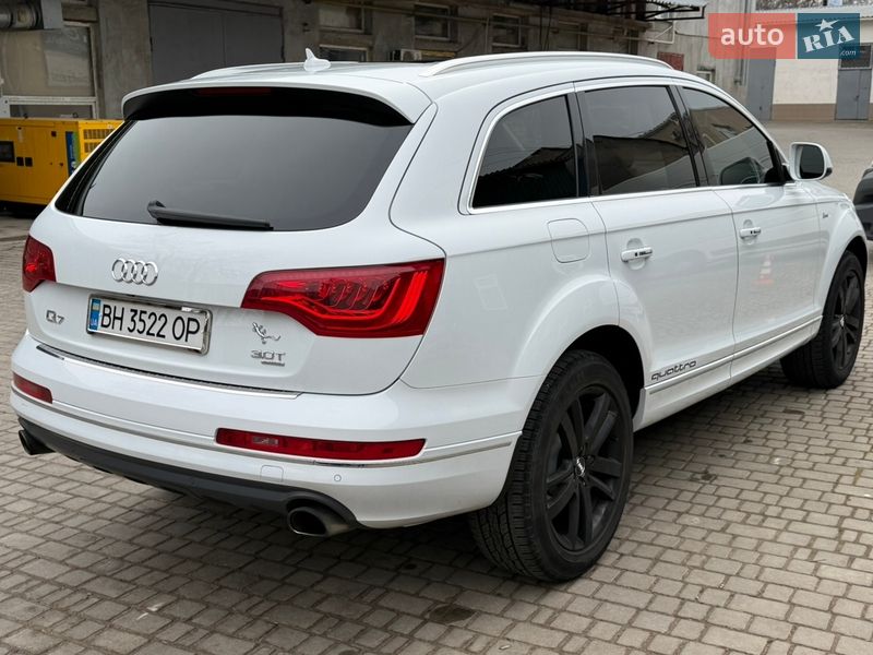 Позашляховик / Кросовер Audi Q7 2014 в Одесі