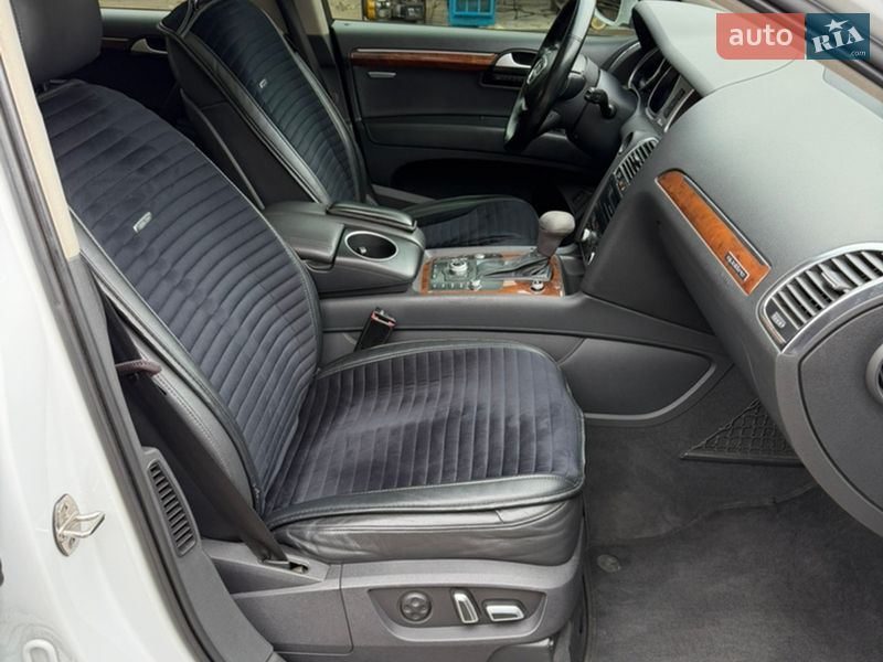 Позашляховик / Кросовер Audi Q7 2014 в Одесі