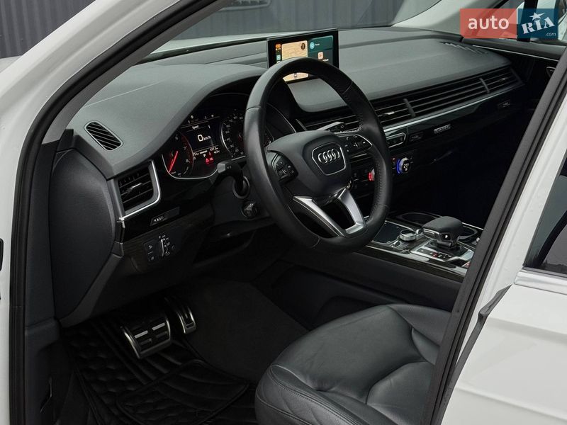 Внедорожник / Кроссовер Audi Q7 2015 в Киеве