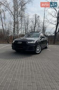 Внедорожник / Кроссовер Audi Q7 2019 в Киеве