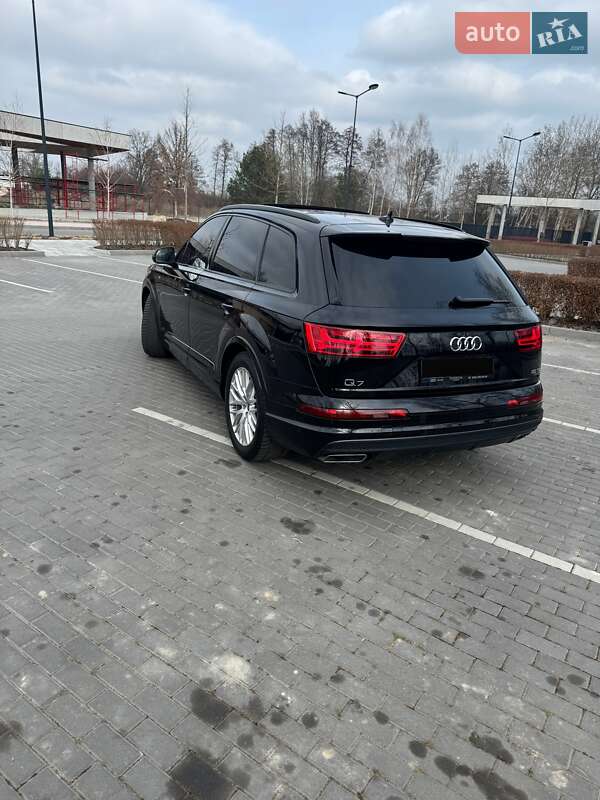 Внедорожник / Кроссовер Audi Q7 2019 в Киеве фото 5 Внедорожник / Кроссовер Audi Q7 2019 в Киеве