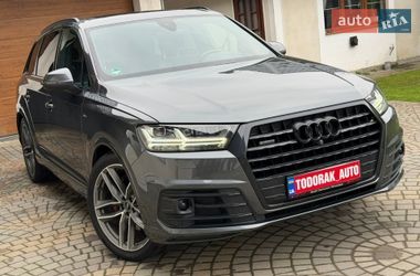 Внедорожник / Кроссовер Audi Q7 2016 в Кицмани