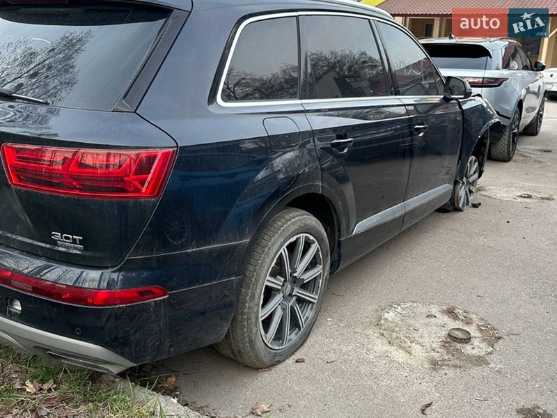 Внедорожник / Кроссовер Audi Q7 2017 в Львове