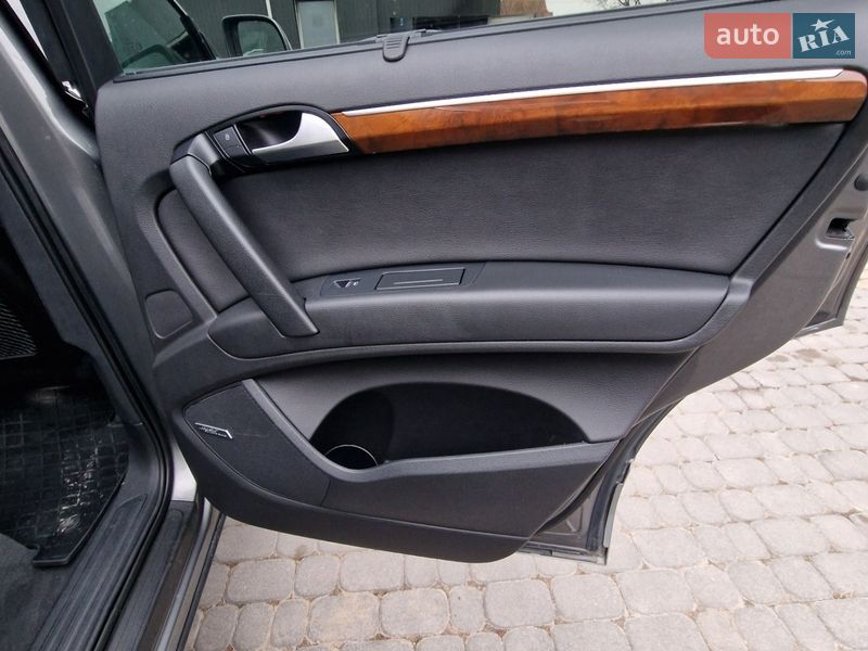 Позашляховик / Кросовер Audi Q7 2014 в Івано-Франківську
