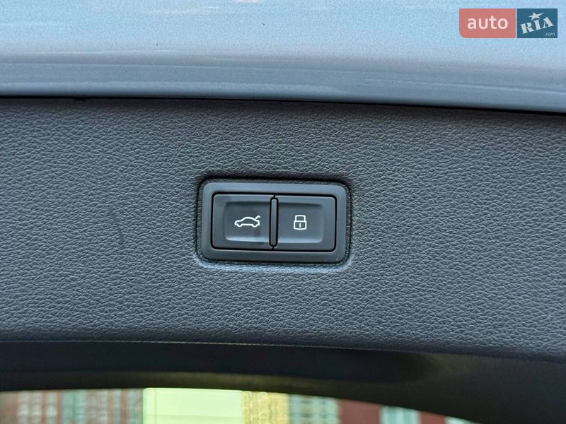 Внедорожник / Кроссовер Audi Q7 2018 в Киеве