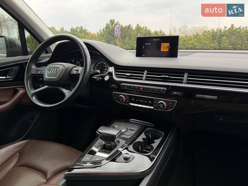 Внедорожник / Кроссовер Audi Q7 2017 в Киеве