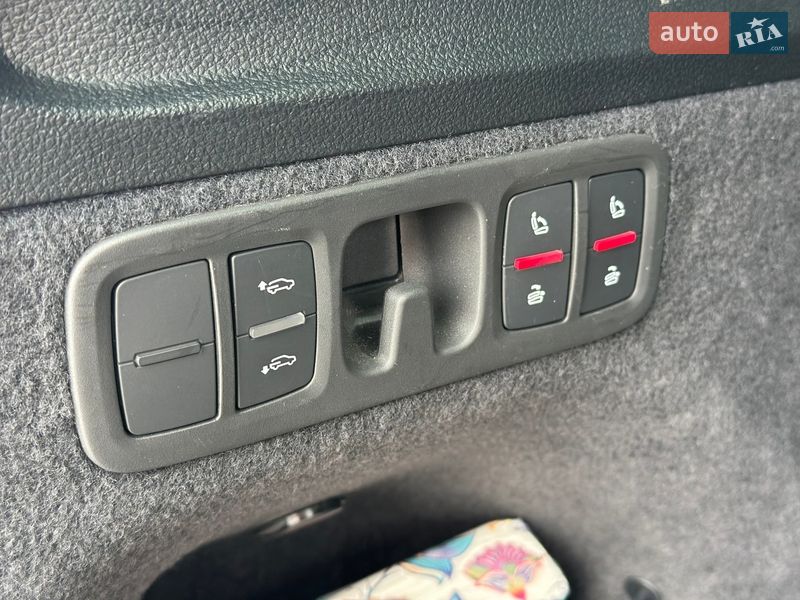 Позашляховик / Кросовер Audi Q7 2023 в Києві фото 16 Позашляховик / Кросовер Audi Q7 2023 в Києві