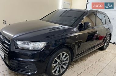 Внедорожник / Кроссовер Audi Q7 2017 в Житомире