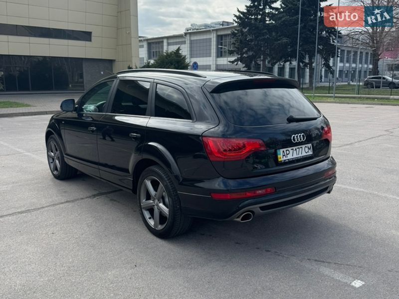 Позашляховик / Кросовер Audi Q7 2013 в Києві
