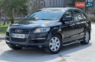 Позашляховик / Кросовер Audi Q7 2007 в Нетішині
