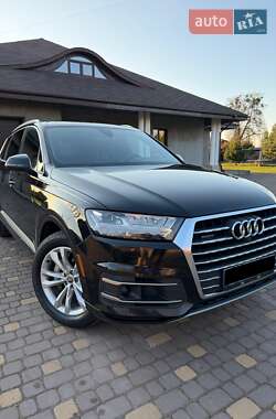 Позашляховик / Кросовер Audi Q7 2016 в Нововолинську