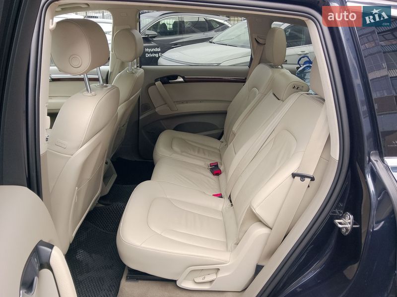 Внедорожник / Кроссовер Audi Q7 2011 в Киеве