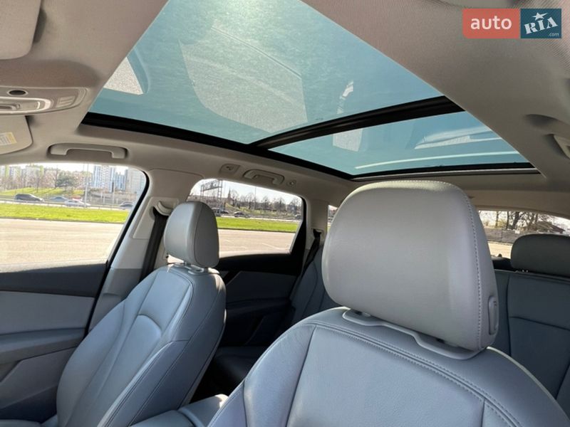 Позашляховик / Кросовер Audi Q7 2019 в Києві фото 20 Позашляховик / Кросовер Audi Q7 2019 в Києві