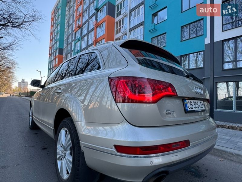 Внедорожник / Кроссовер Audi Q7 2010 в Чернигове