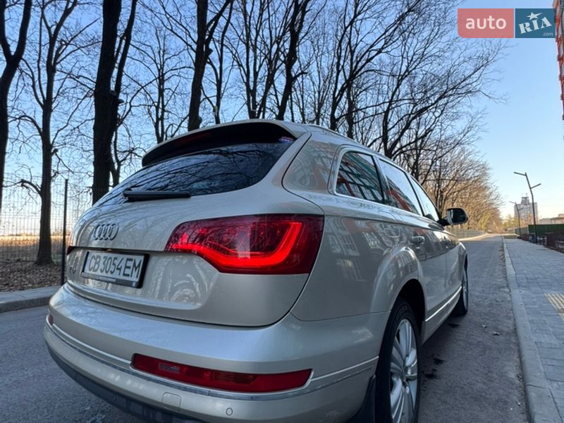 Внедорожник / Кроссовер Audi Q7 2010 в Чернигове