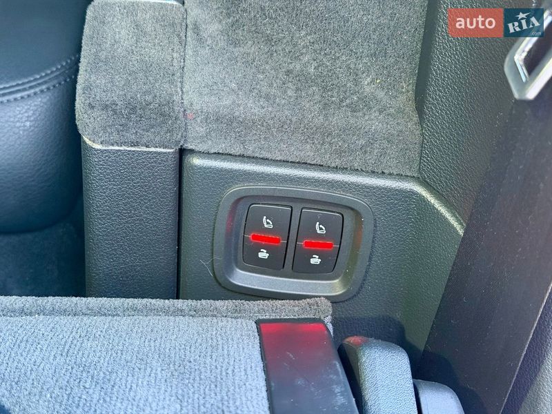 Внедорожник / Кроссовер Audi Q7 2017 в Хусте