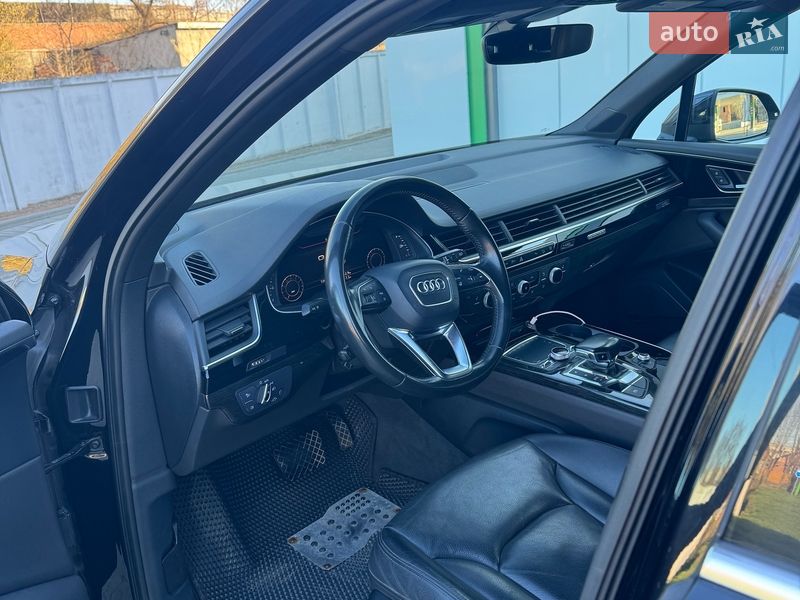Внедорожник / Кроссовер Audi Q7 2016 в Житомире
