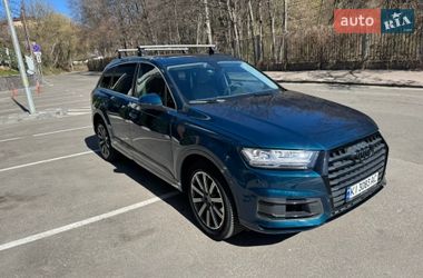 Внедорожник / Кроссовер Audi Q7 2017 в Киеве