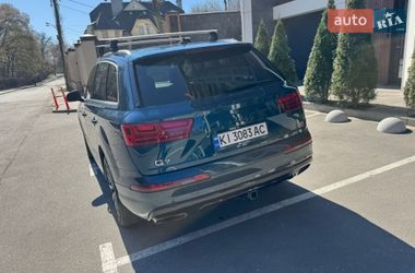 Внедорожник / Кроссовер Audi Q7 2017 в Киеве