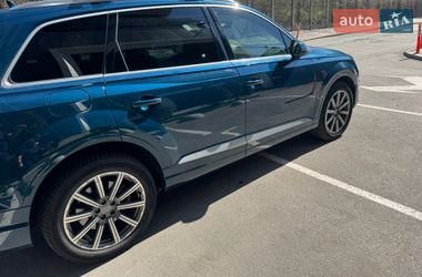 Внедорожник / Кроссовер Audi Q7 2017 в Киеве