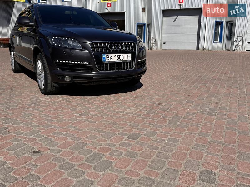 Внедорожник / Кроссовер Audi Q7 2007 в Ровно