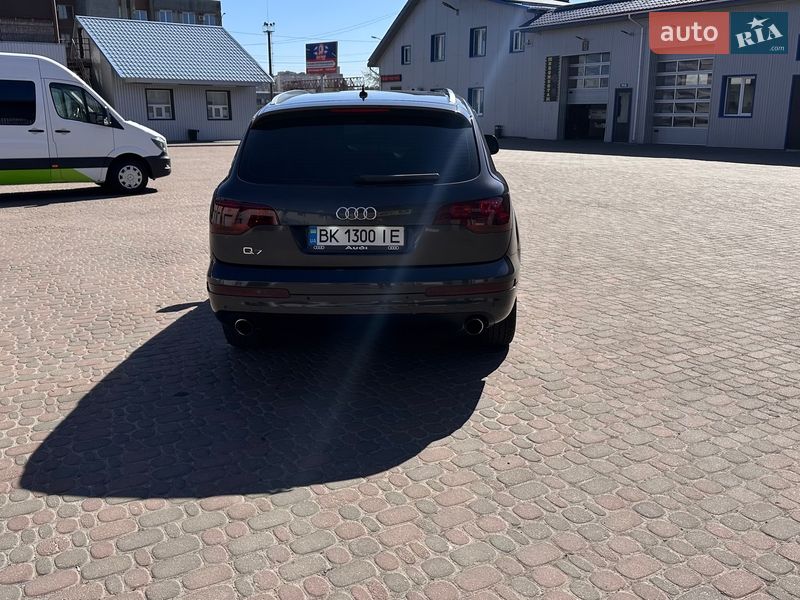 Внедорожник / Кроссовер Audi Q7 2007 в Ровно