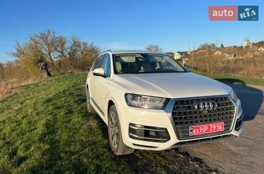 Внедорожник / Кроссовер Audi Q7 2017 в Шумске