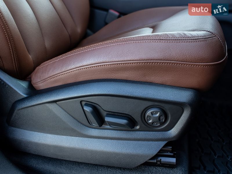 Позашляховик / Кросовер Audi Q7 2017 в Львові