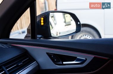Позашляховик / Кросовер Audi Q7 2017 в Львові
