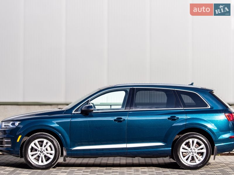 Позашляховик / Кросовер Audi Q7 2017 в Львові