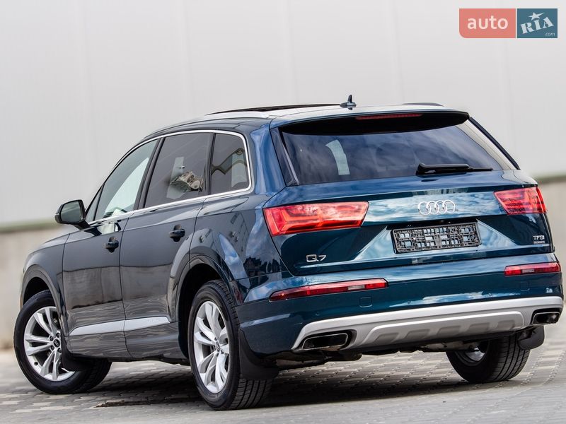 Позашляховик / Кросовер Audi Q7 2017 в Львові