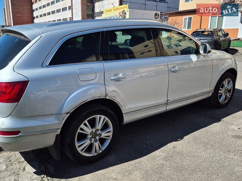 Внедорожник / Кроссовер Audi Q7 2013 в Киеве