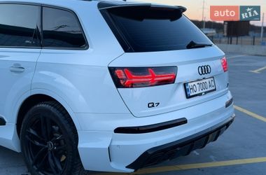 Позашляховик / Кросовер Audi Q7 2016 в Тернополі