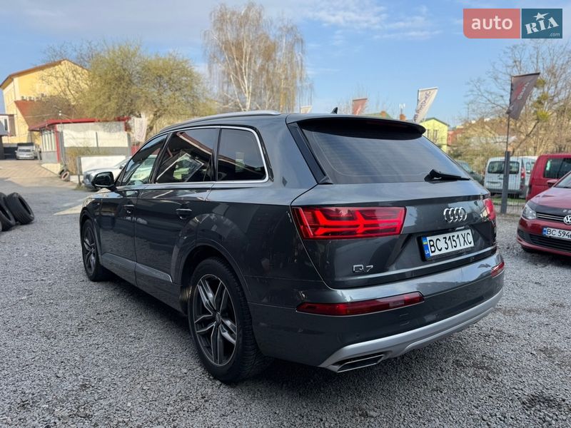 Внедорожник / Кроссовер Audi Q7 2017 в Львове