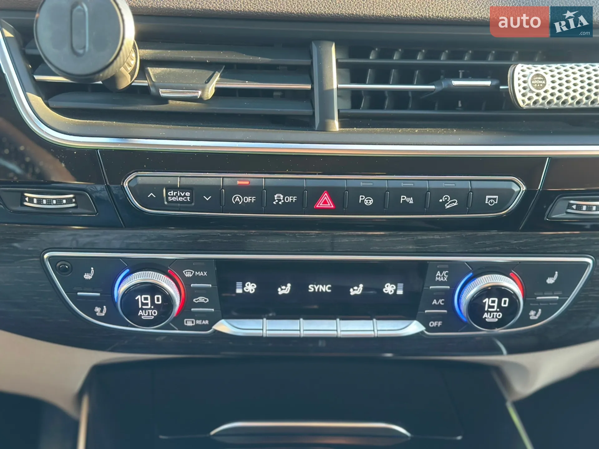 2019 Audi Q7 - мініатюра 21