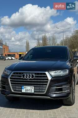 Позашляховик / Кросовер Audi Q7 2015 в Кременчуці