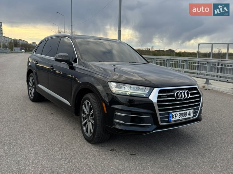 Позашляховик / Кросовер Audi Q7 2016 в Запоріжжі