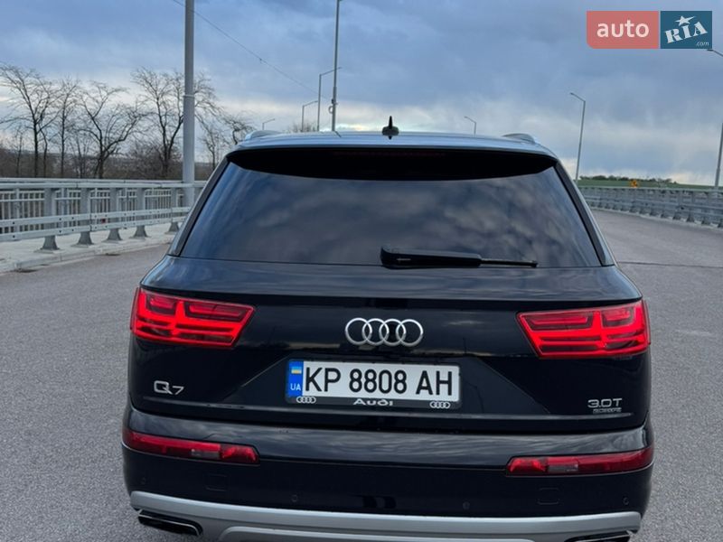 Позашляховик / Кросовер Audi Q7 2016 в Запоріжжі
