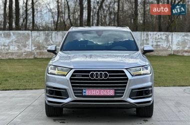 Позашляховик / Кросовер Audi Q7 2018 в Луцьку